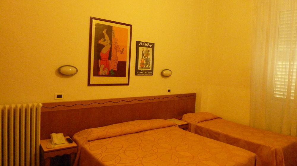 Hotel Nuova Italia Firenze Bagian luar foto